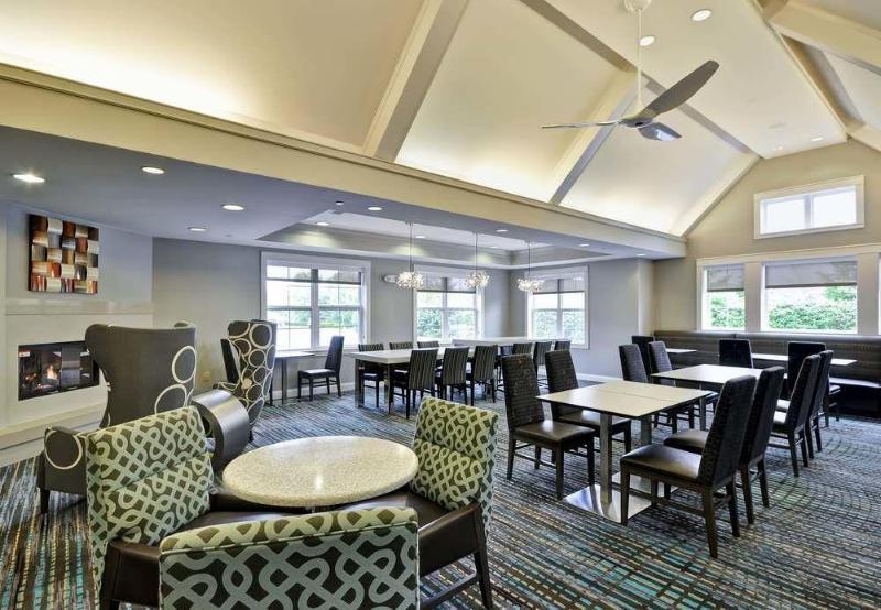 Hotel South Hamburg Place 3*
