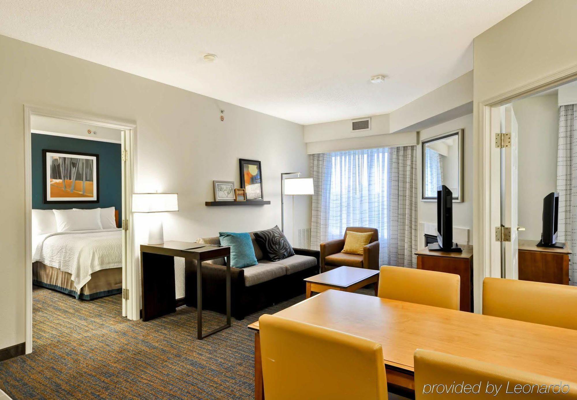 South Hamburg Place 3*